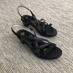 ABEO STRAPPY SHOE